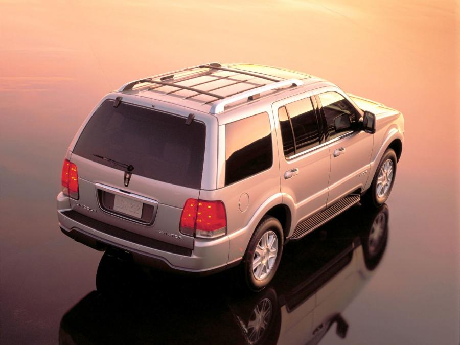  Lincoln Aviator 2002 года  (фото 5 из 11)